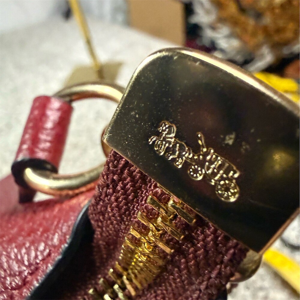 Coach Marlon Hobo Shoulder Bag Womens Burgundy Oxblood Gold Hardware Zip - Picture 8 of 16